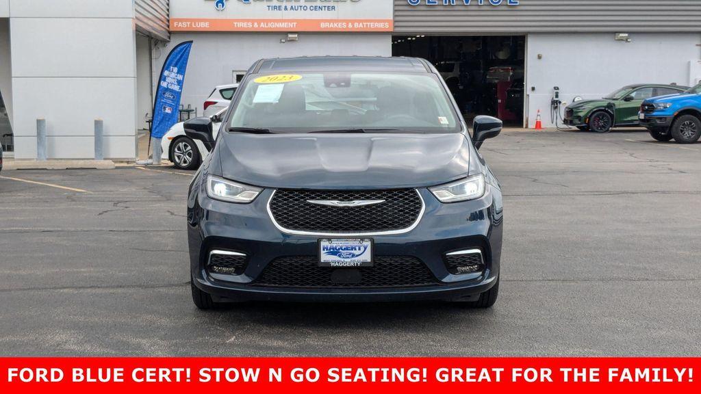 Chrysler Pacifica 2023