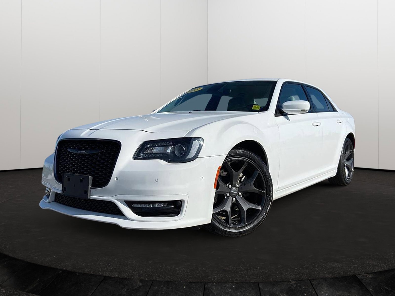 Chrysler 300 2023