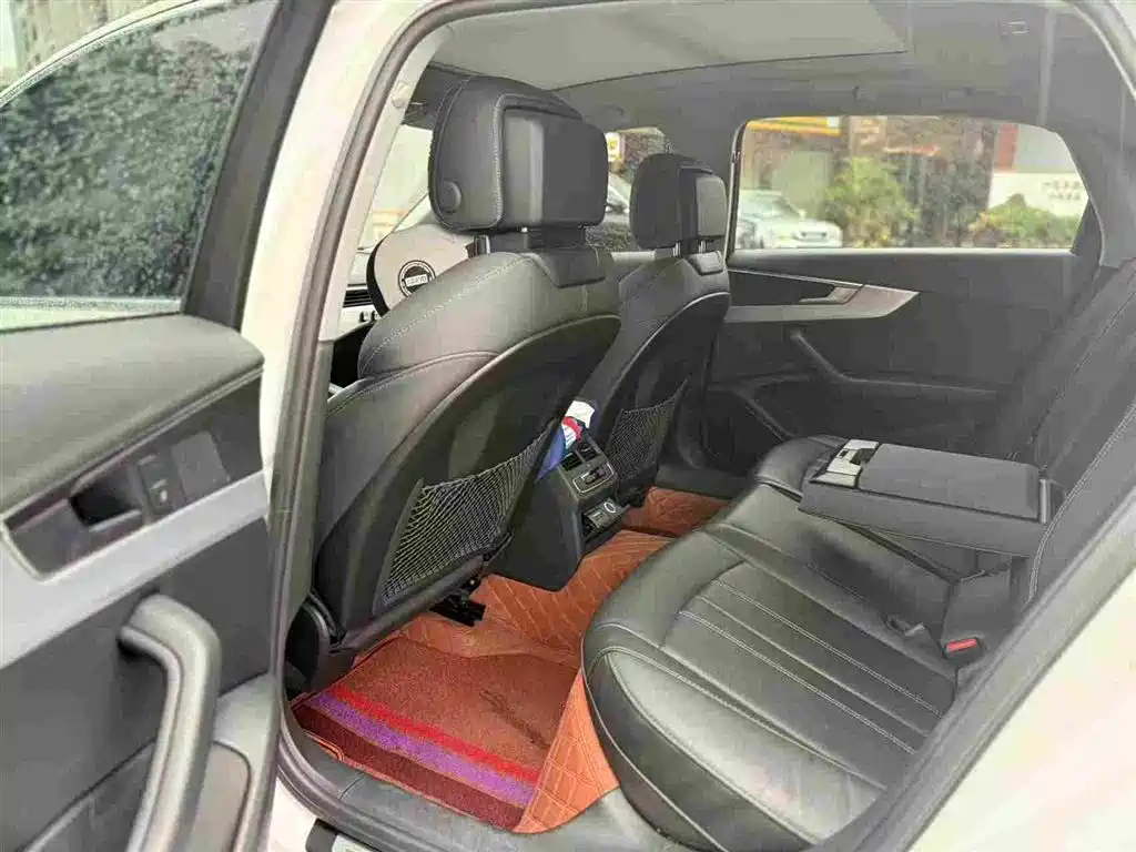 Audi A4 2022
