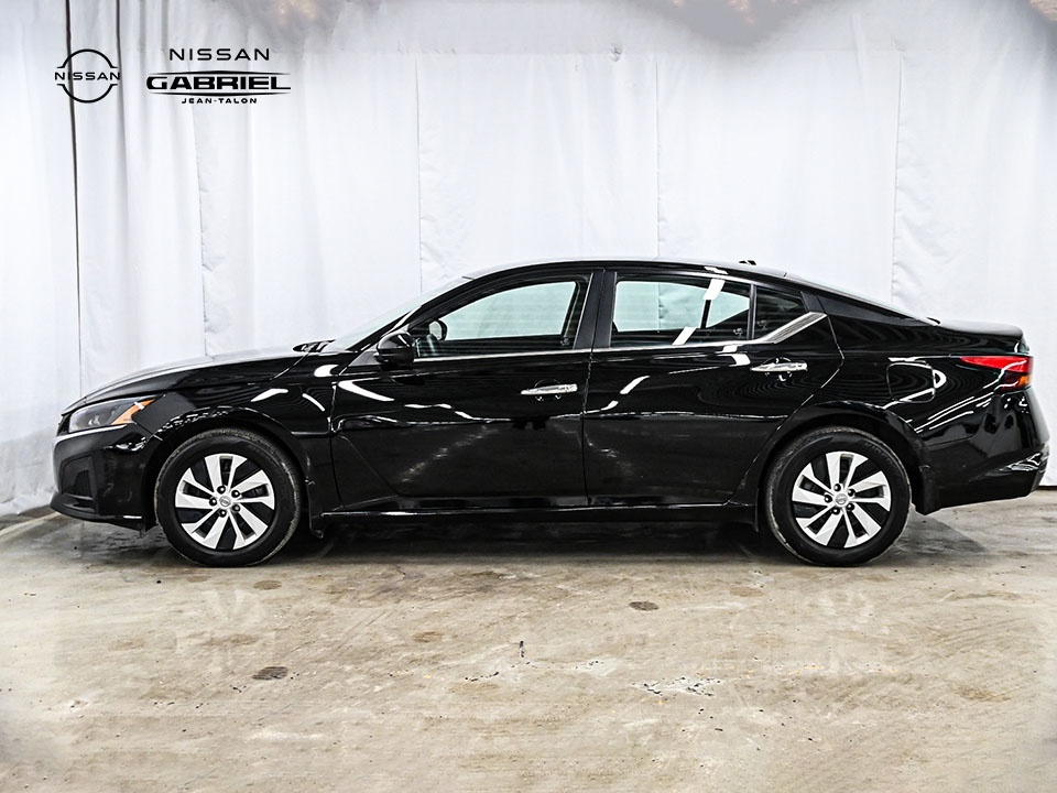 Nissan Altima 2023