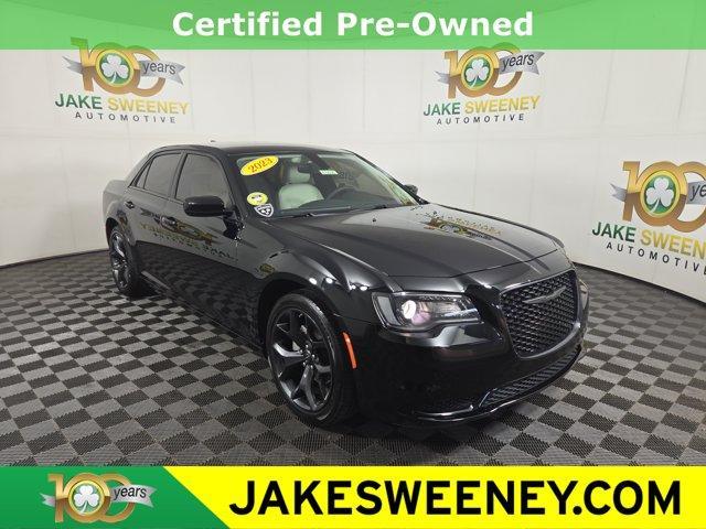 Chrysler 300 2023