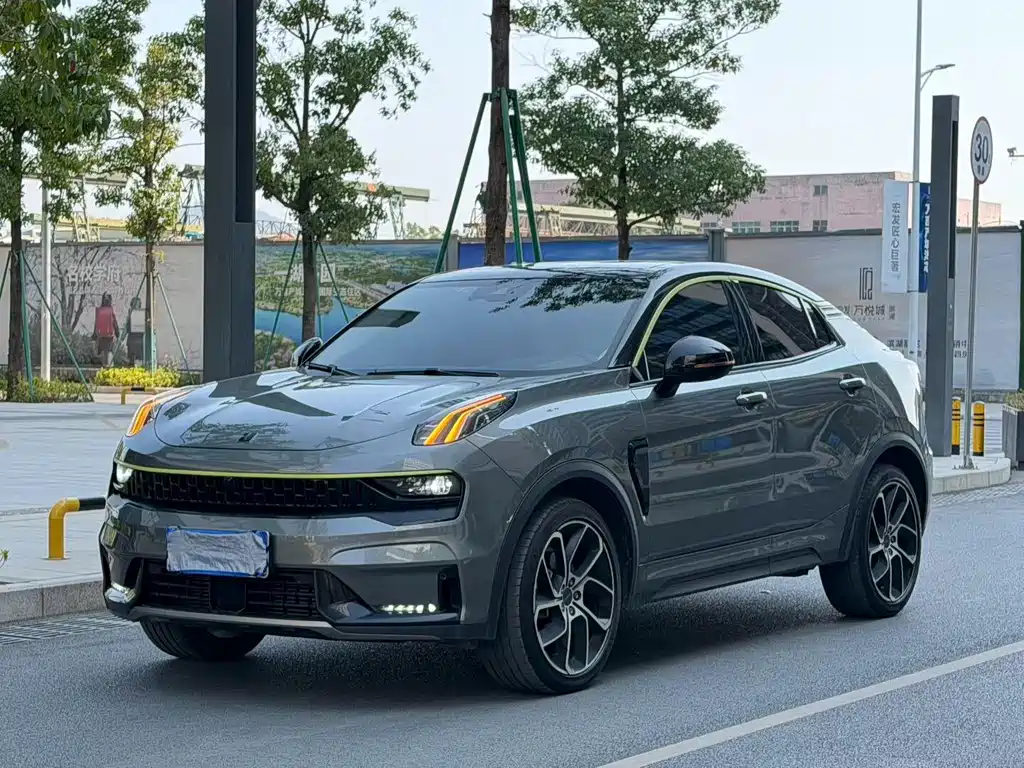 Lynk & Co 05 2022