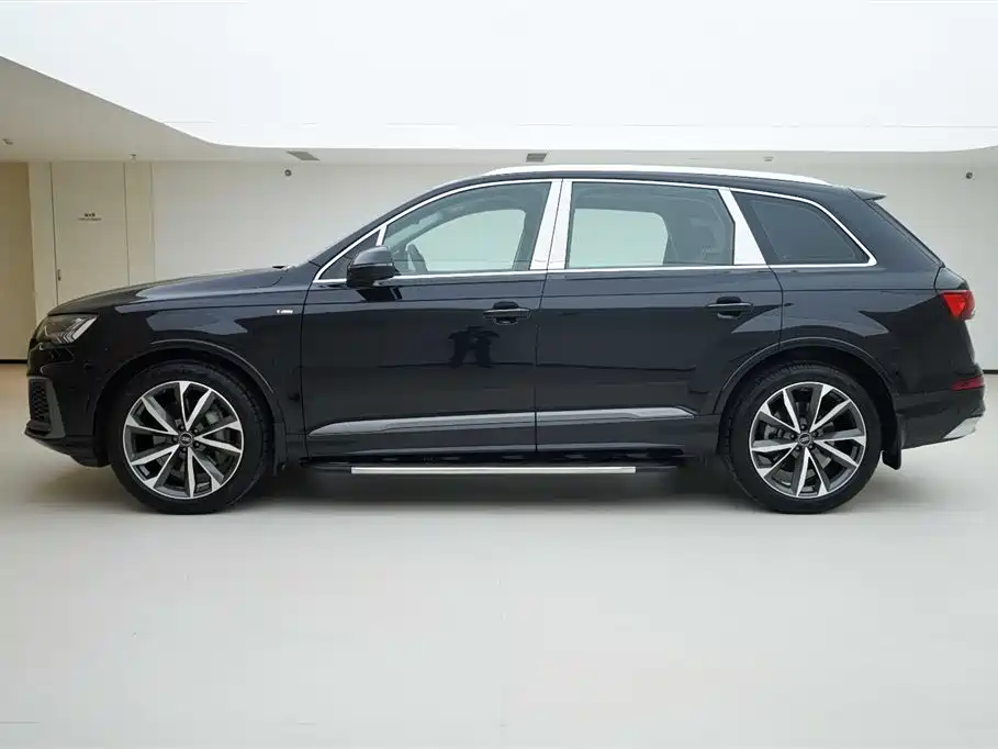 Audi Q7 2021