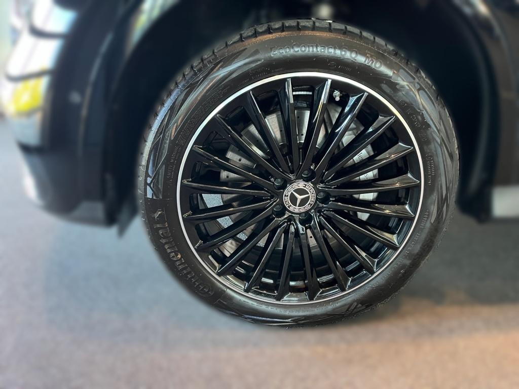 Mercedes-Benz GLC 300 2023