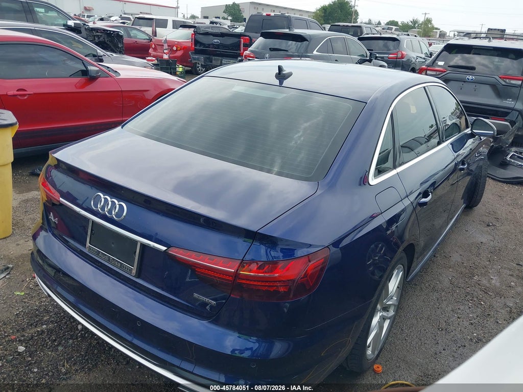 Audi A4 2023