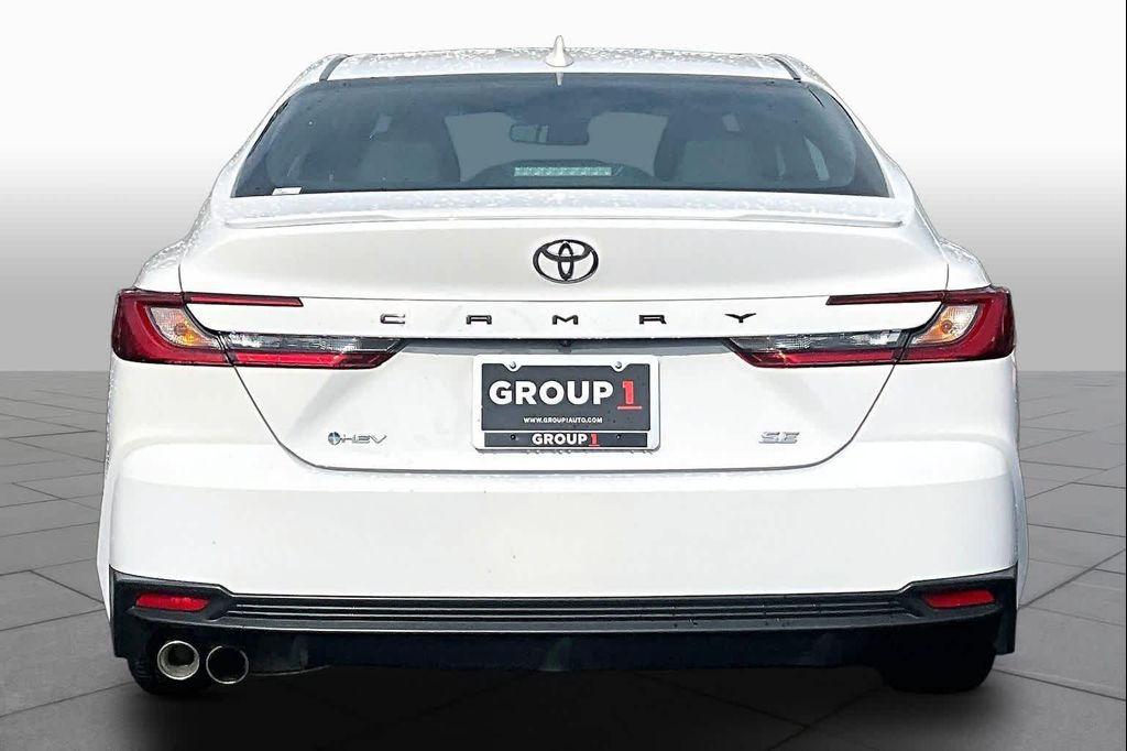 Toyota Camry 2025
