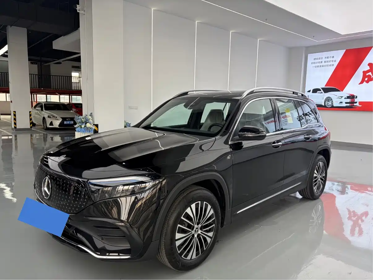 Mercedes-Benz EQB 2026