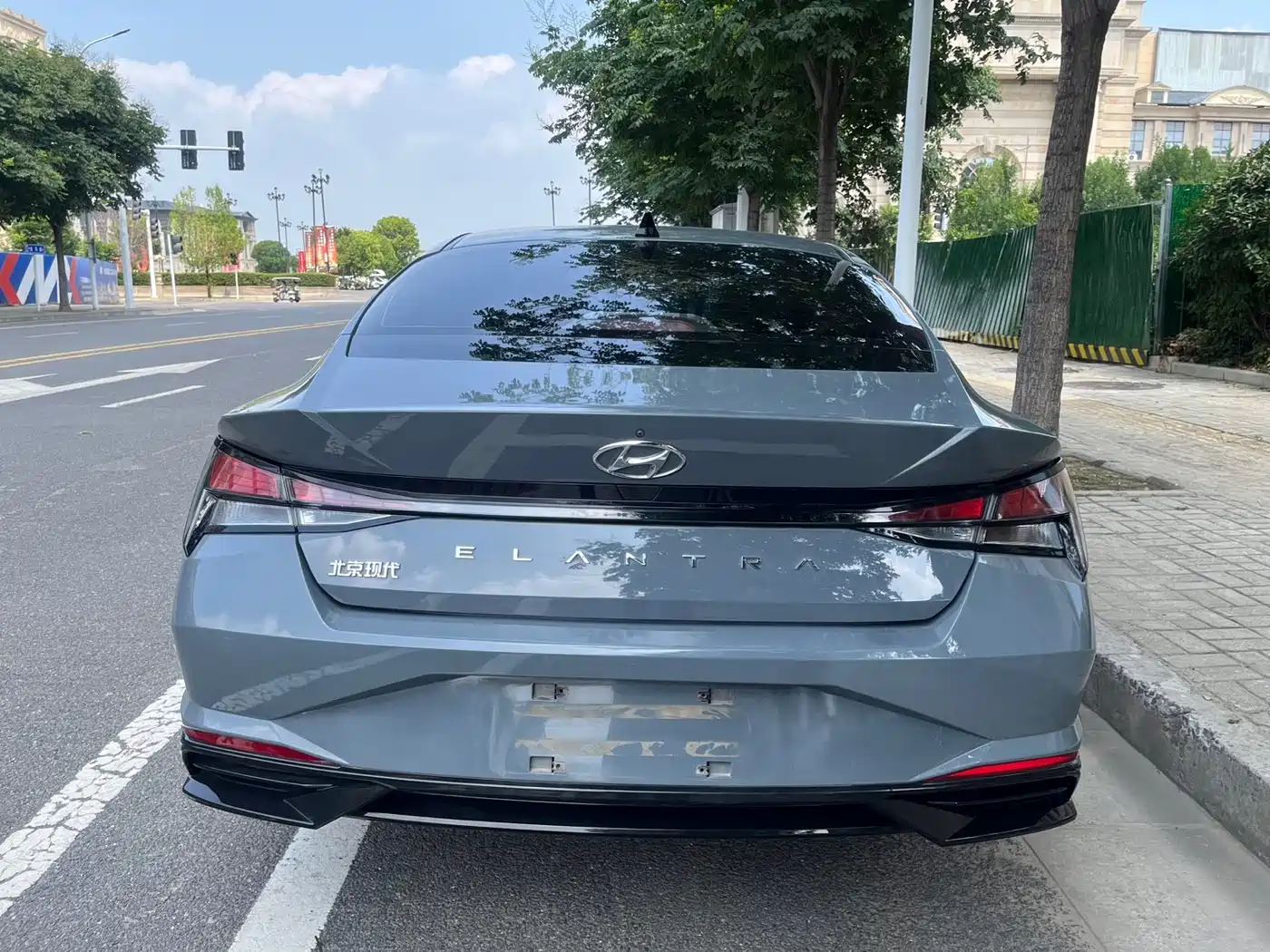 Hyundai Elantra 2022