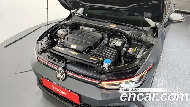 Volkswagen Golf 2024