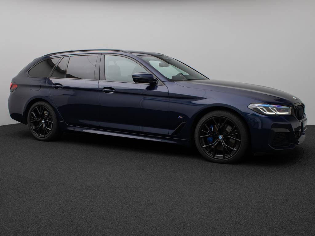 BMW 520 2022