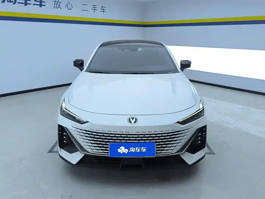 Changan UNI-V 2024