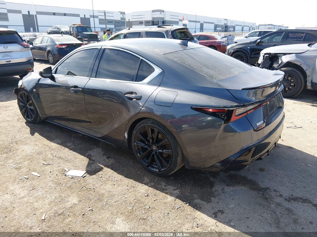 Lexus IS 2021