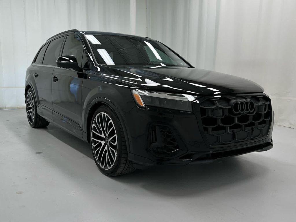 Audi SQ7 2025
