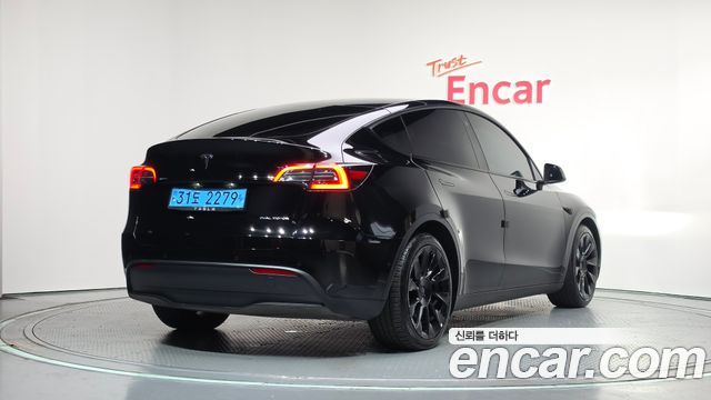 Tesla Model Y 2022