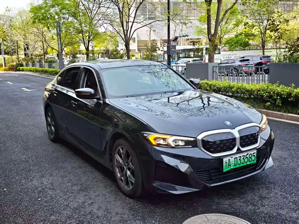 BMW i3 2024