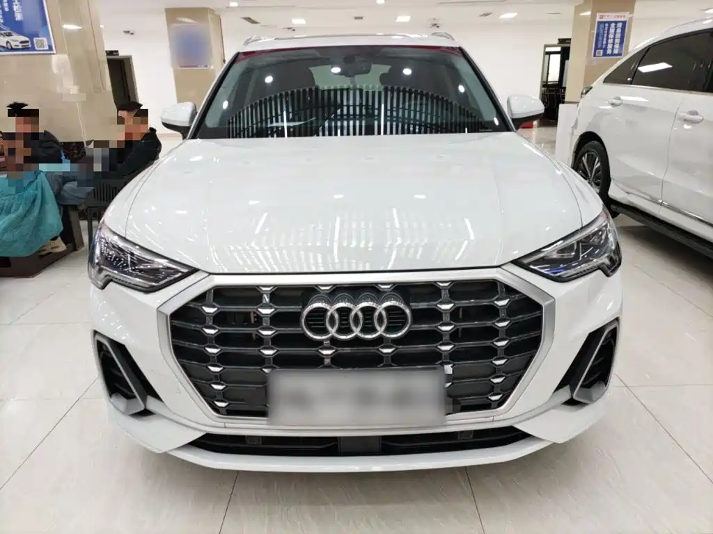 Audi Q3 2021