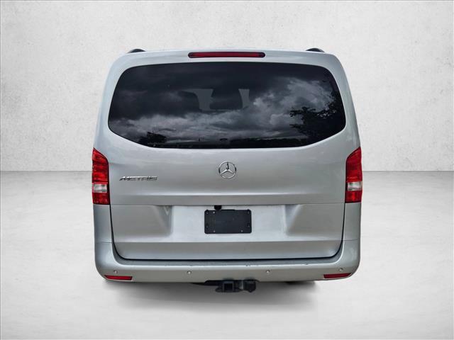 Mercedes-Benz Metris 2023