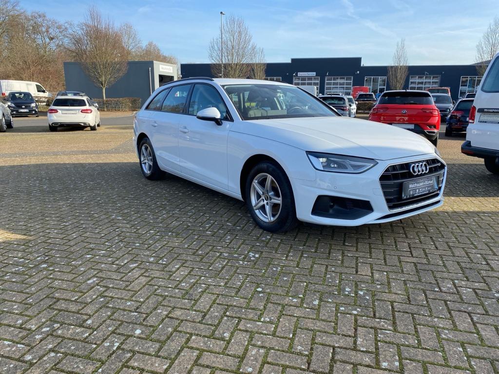 Audi A4 2022