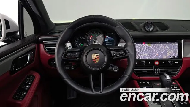 Porsche Macan 2024