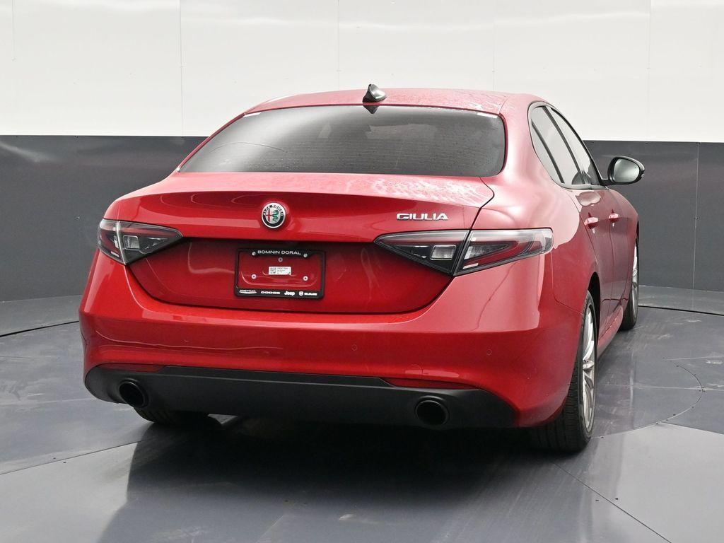 Alfa Romeo Giulia 2024