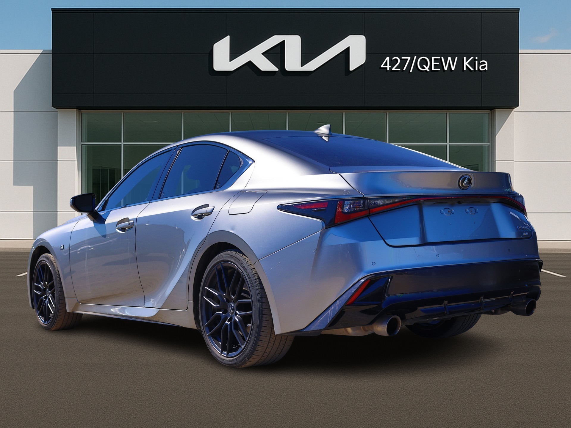 Lexus IS 2023