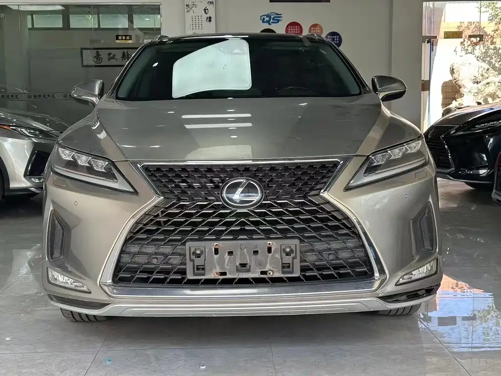 Lexus RX 2022