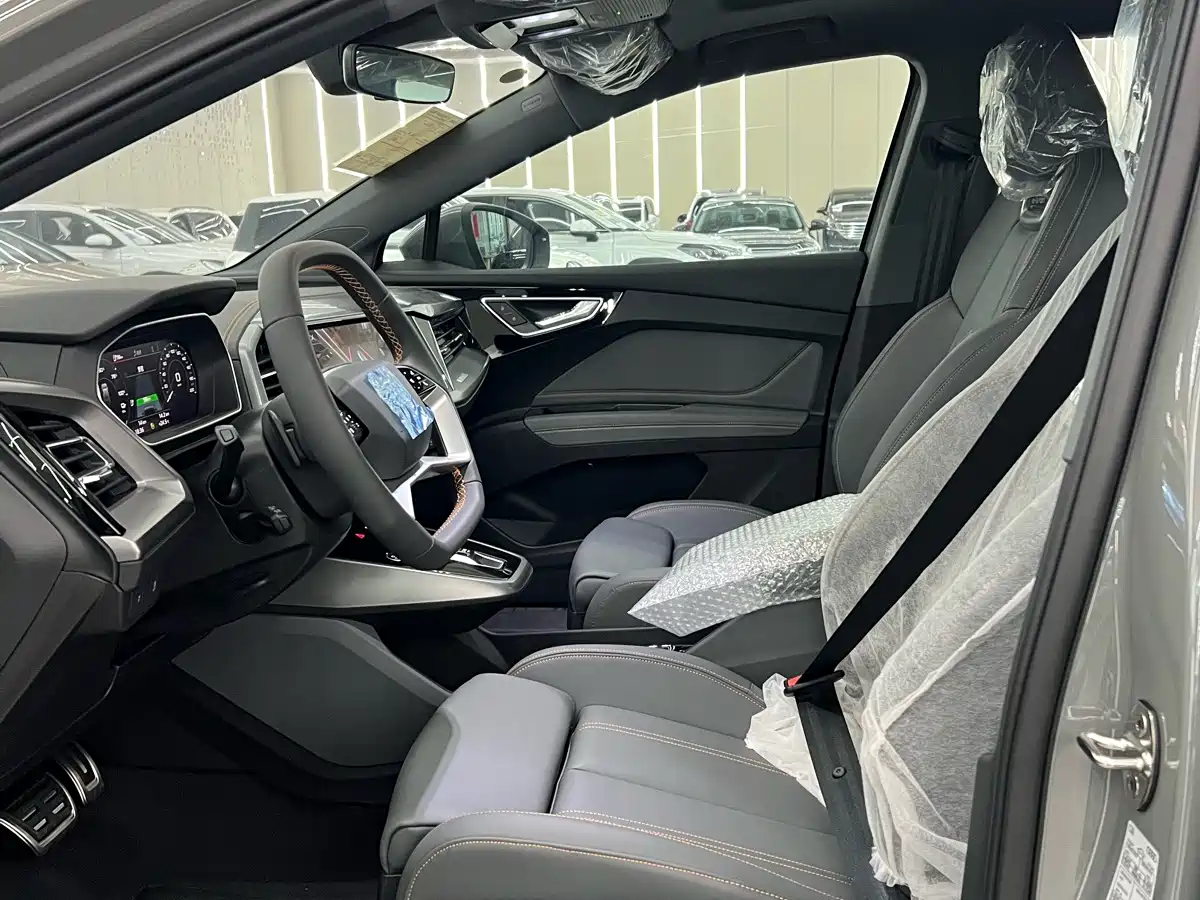 Audi Q4 e-tron 2026