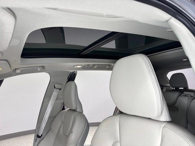 Volvo XC90 2025