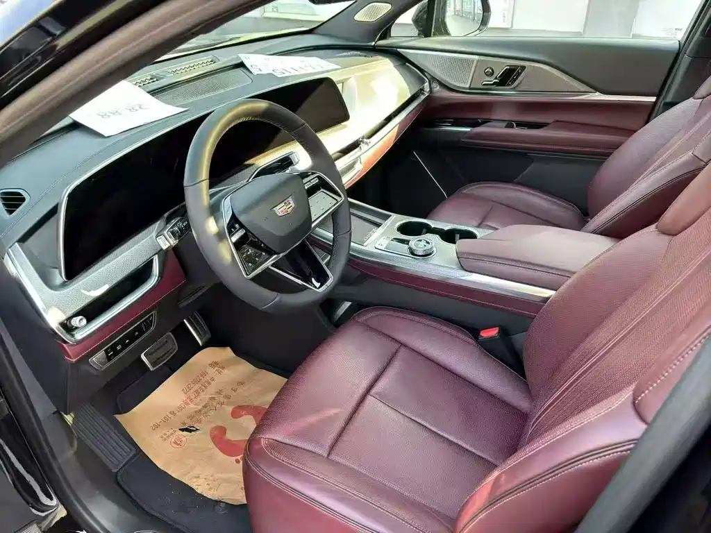Cadillac XT5 2024