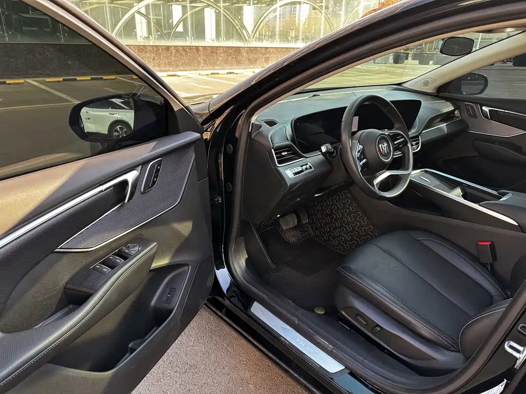 Buick LaCrosse 2023