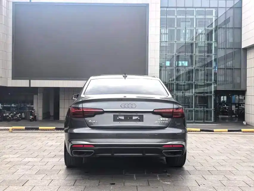 Audi A4 2021