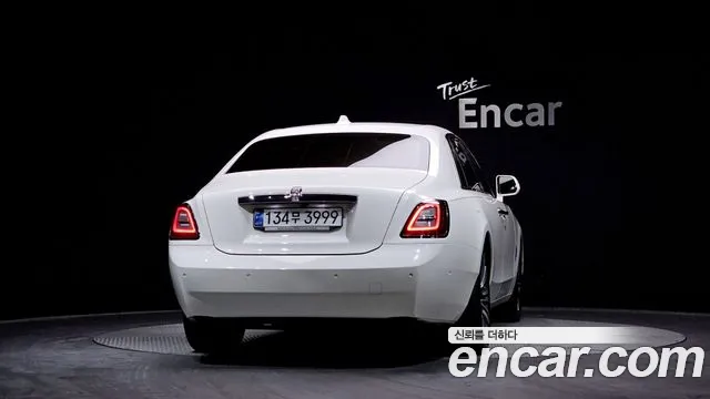 Rolls-Royce Ghost 2021