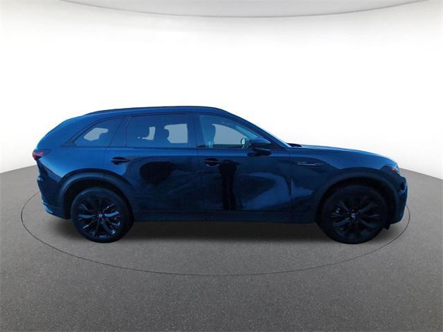 Mazda CX-90 2025