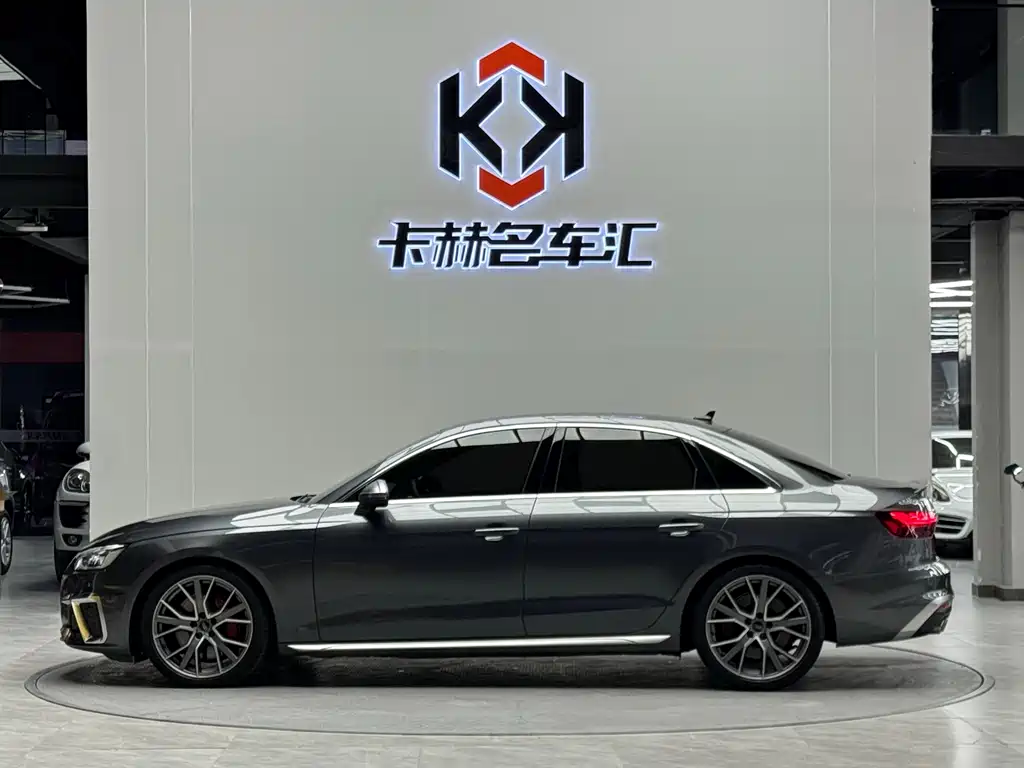 Audi S4 2023