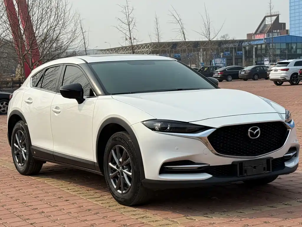 Mazda CX-4 2023