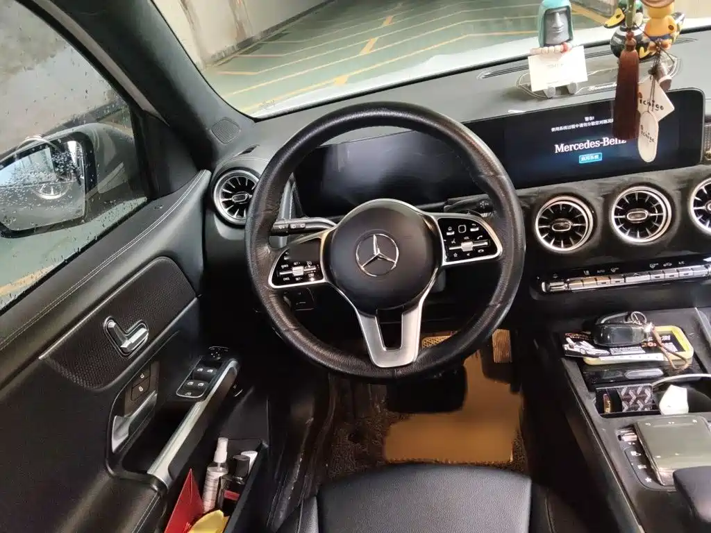 Mercedes-Benz GLB 2021
