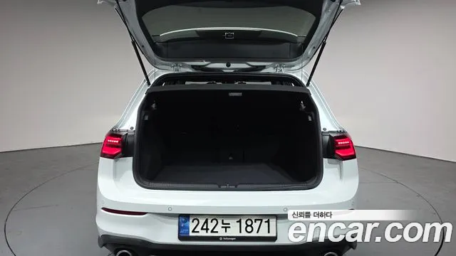 Volkswagen Golf 2024