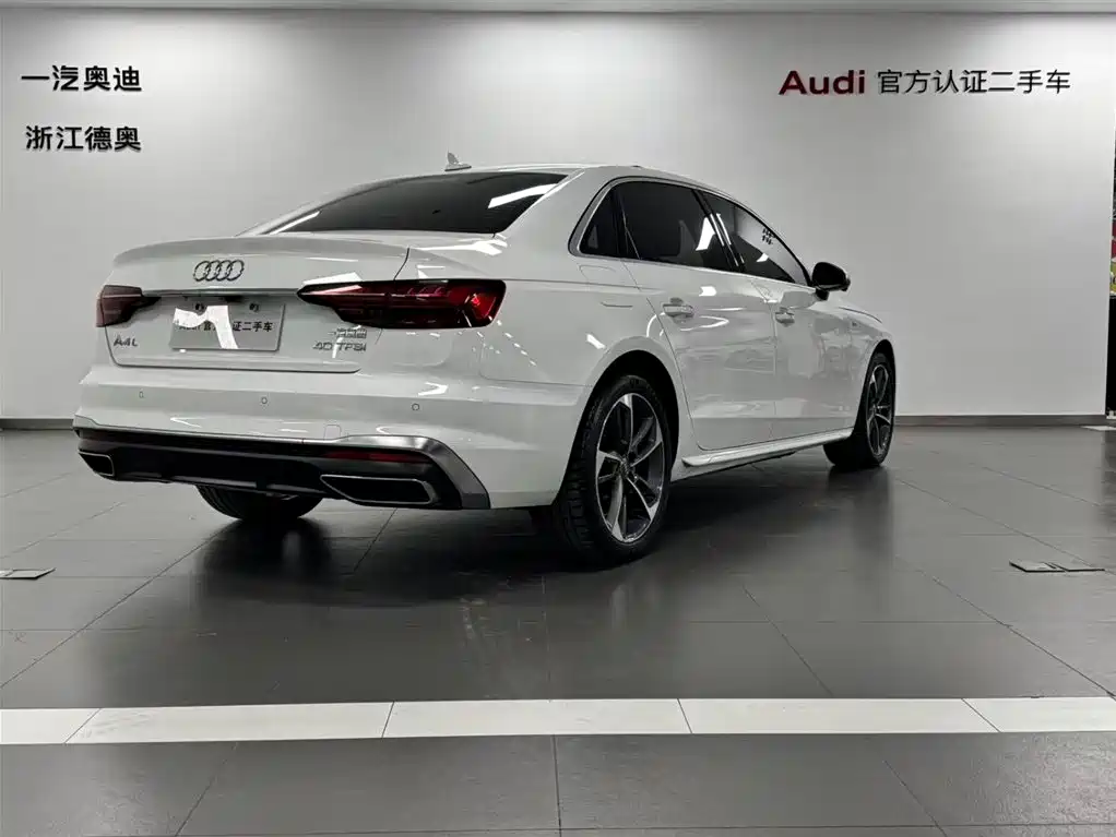 Audi A4 2021