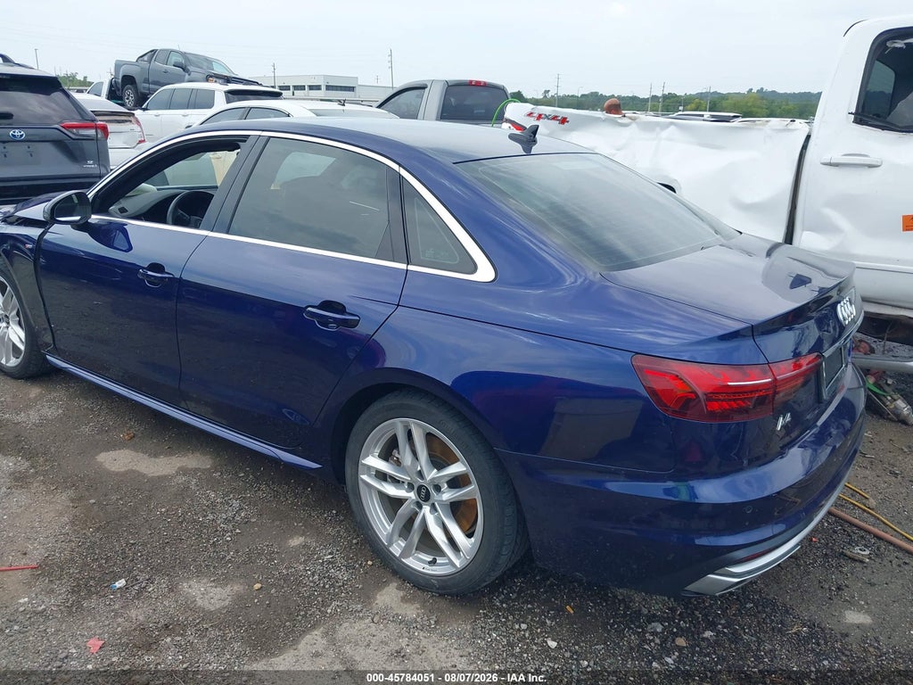Audi A4 2023