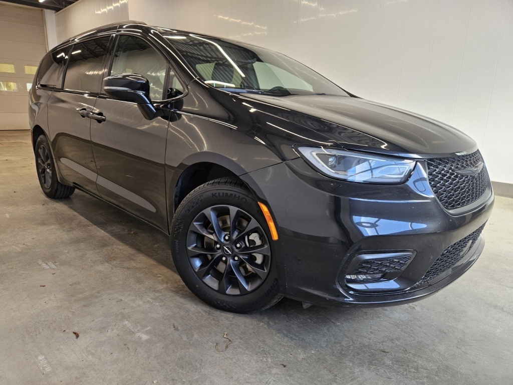 Chrysler Pacifica 2022