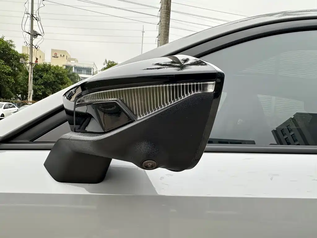 Changan UNI-V 2022