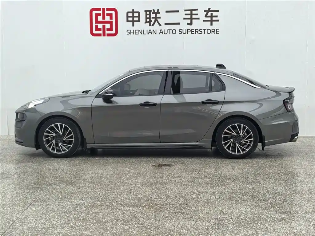 Lynk & Co 03 2022