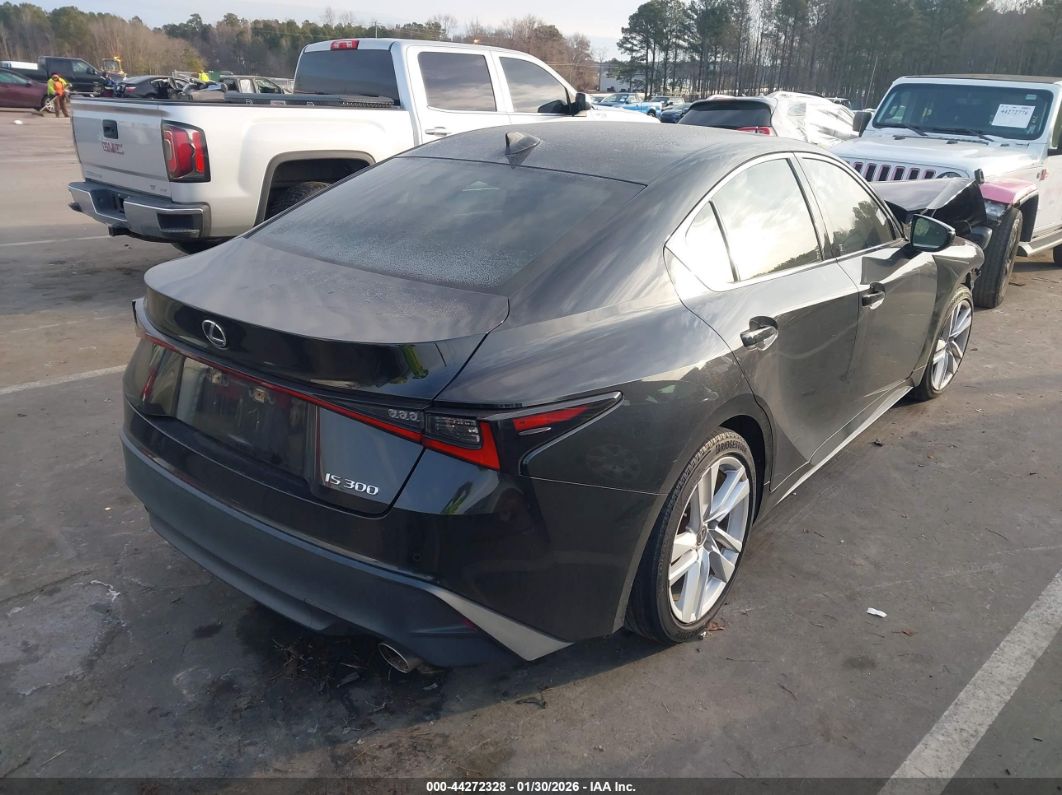 Lexus IS 300 2021
