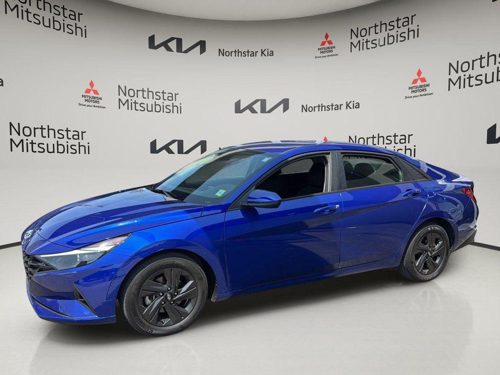Hyundai Elantra 2023