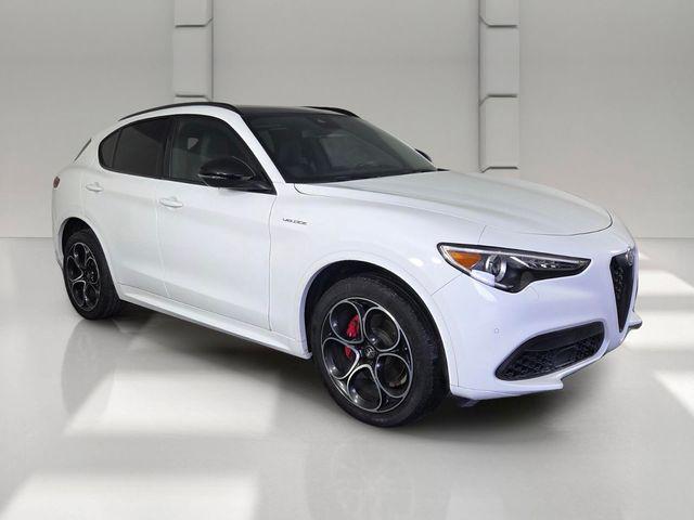 Alfa Romeo Stelvio 2023