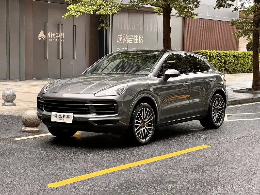 Porsche Cayenne 2022