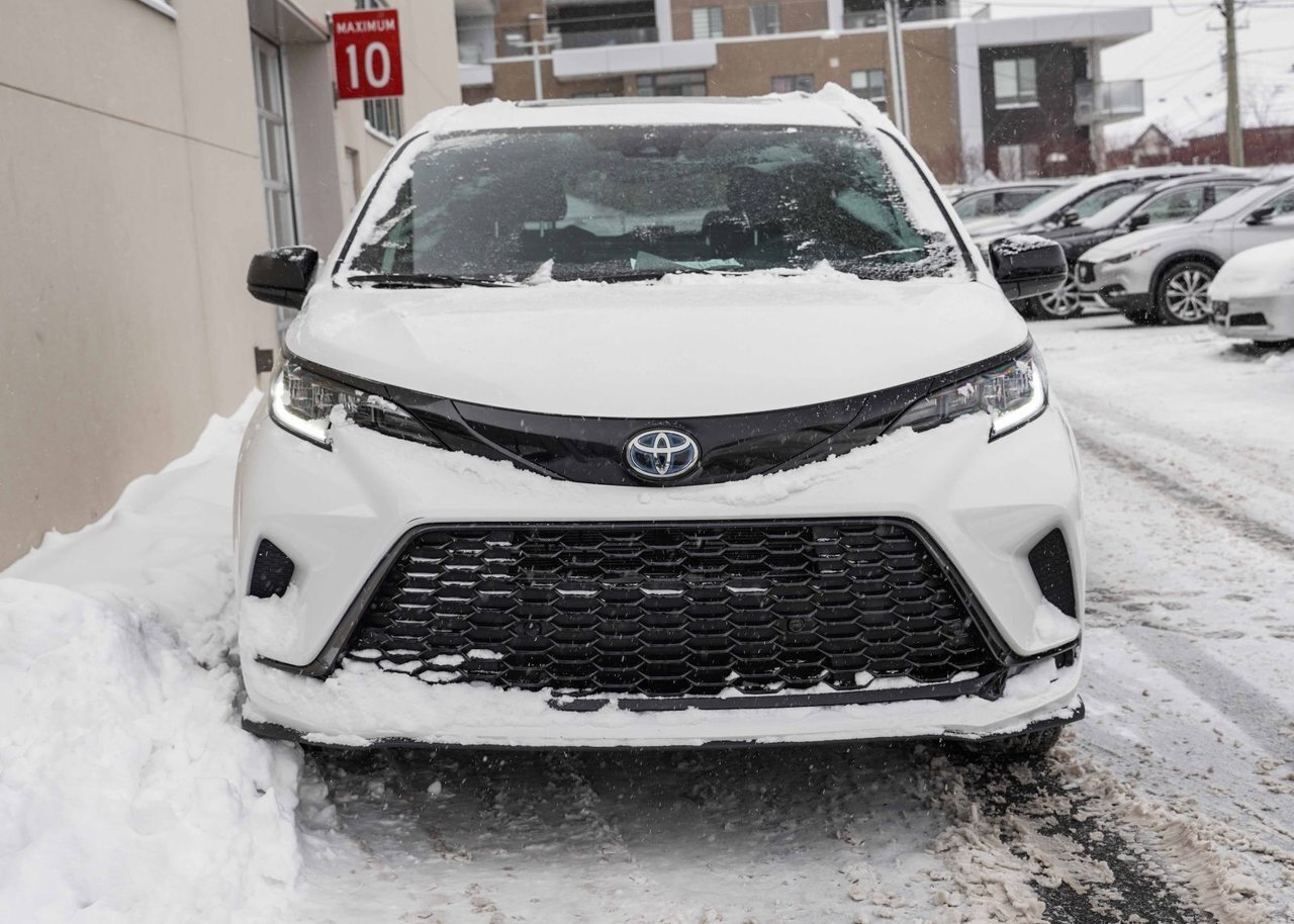 Toyota Sienna 2025