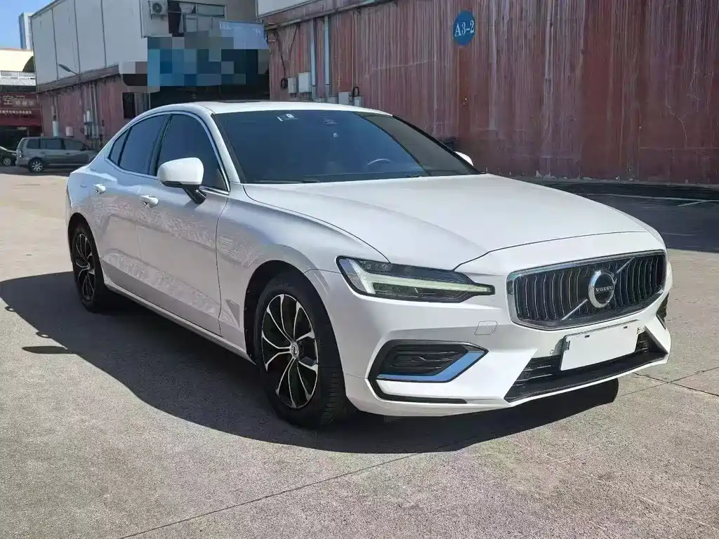 Volvo S60 2021