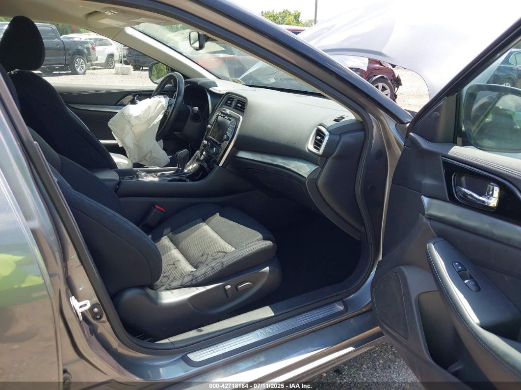 Nissan Maxima 2020