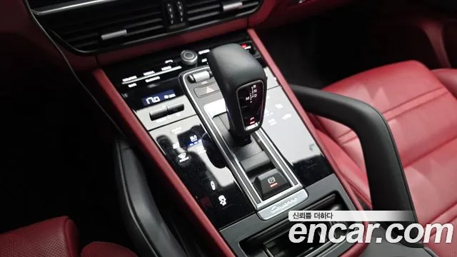 Porsche Cayenne 2021